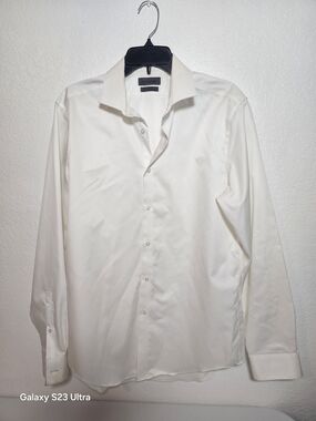 Calvin Klein Men's Slim Fit Infinite Non-Iron Dress Shirt White 16 Long Sleeve
